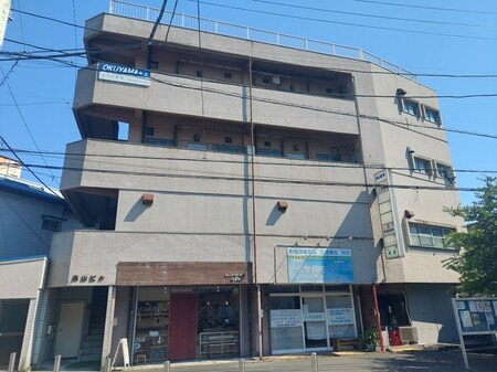 奥山ビル外観写真