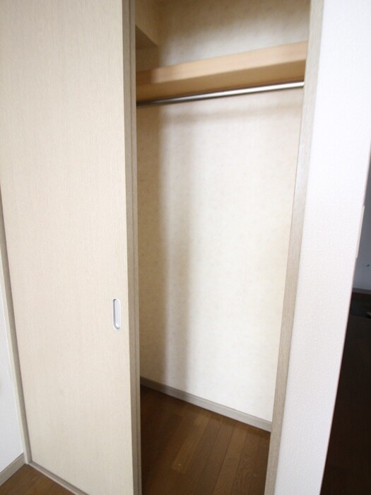 物件内観写真12　(収納)