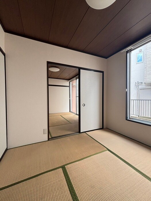 物件内観写真8　(居室)