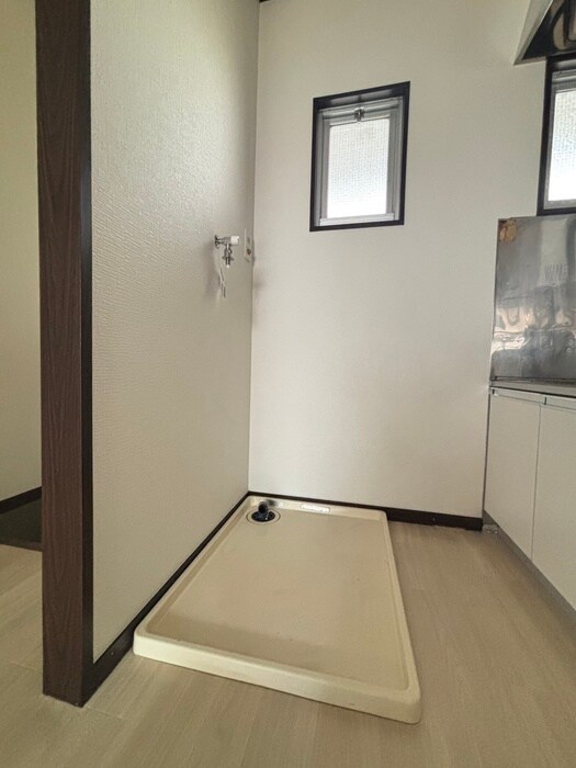 物件内観写真14　(洗濯機置場)