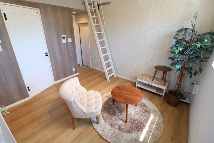 物件内観写真4　(居室)