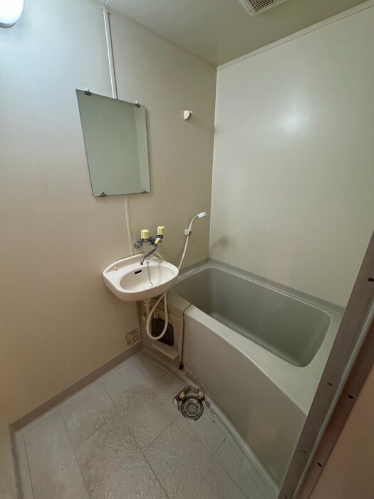 物件内観写真12　(バス／シャワールーム等)