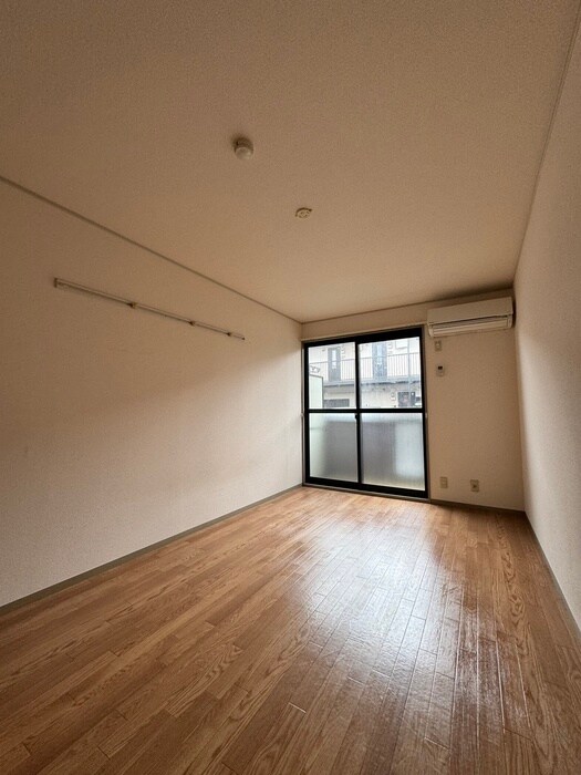 物件内観写真18　(居室)