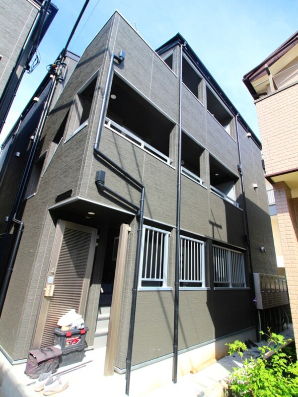 建築中