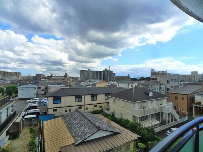 物件内観写真22　(室内からの展望)