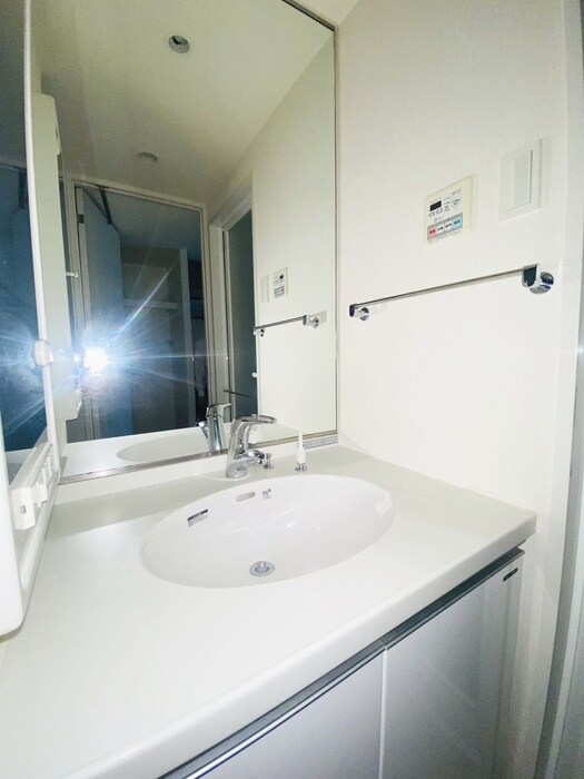 物件内観写真13　(洗面)