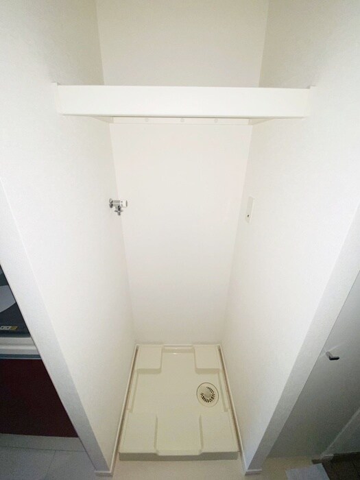 物件内観写真15　(洗濯機置場)