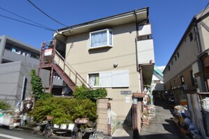 第６メゾンド秋山外観写真