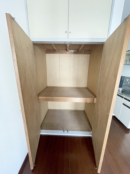 物件内観写真17　(収納)