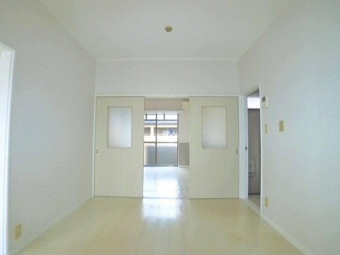 物件内観写真8　(居室)