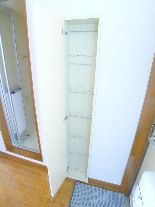 物件内観写真10　(靴箱)