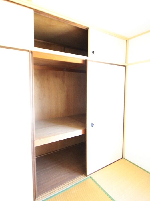 物件内観写真12　(収納)