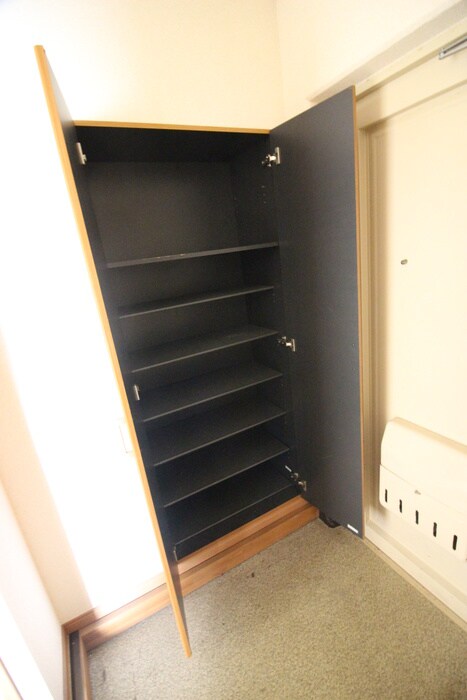 物件内観写真12　(靴箱)