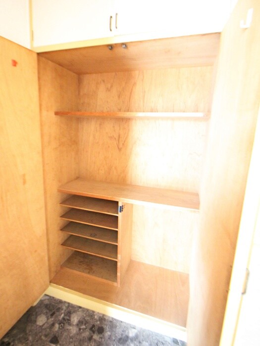 物件内観写真13　(靴箱)