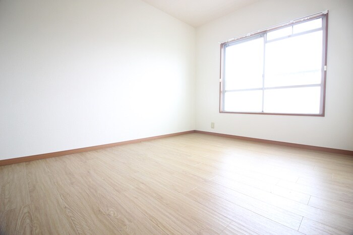 物件内観写真18　(居室)