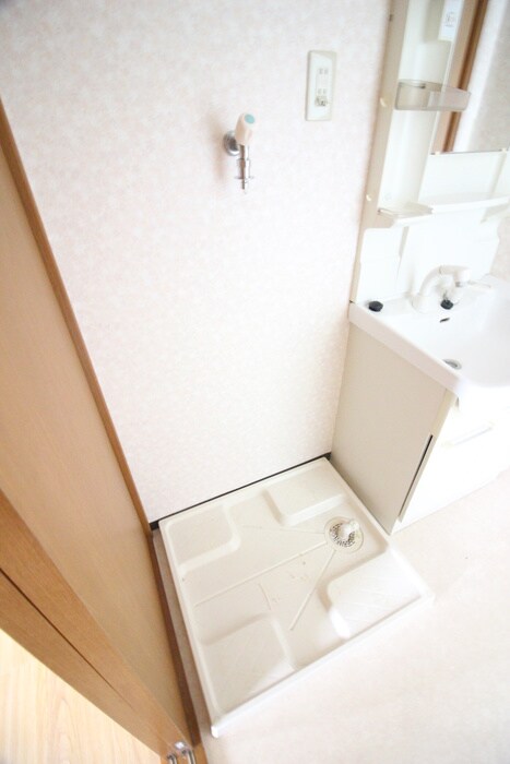 物件内観写真19　(洗濯機置場)