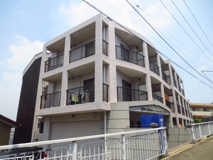 ﾗｲｵﾝｽﾞﾏﾝｼｮﾝ大倉山第１１(203)外観写真