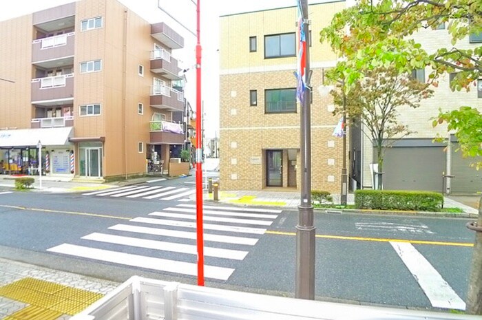 物件内観写真22　(室内からの展望)