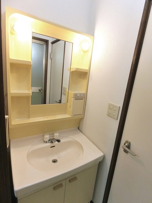 物件内観写真12　(洗面)