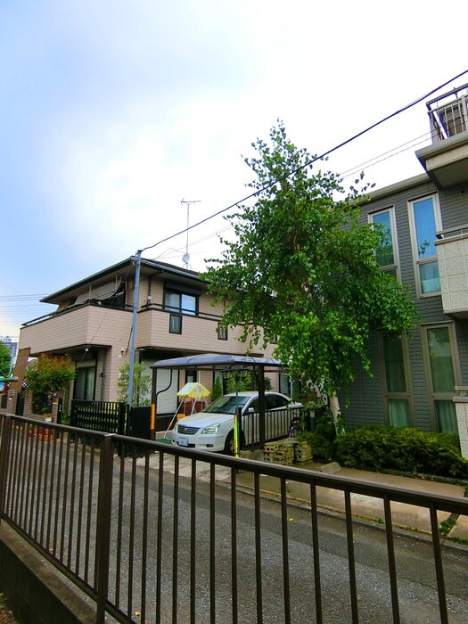 物件内観写真20　(室内からの展望)