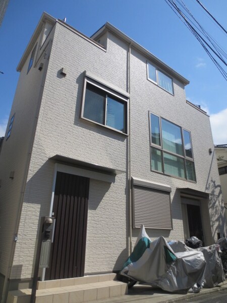 ONLY　ONE外観写真