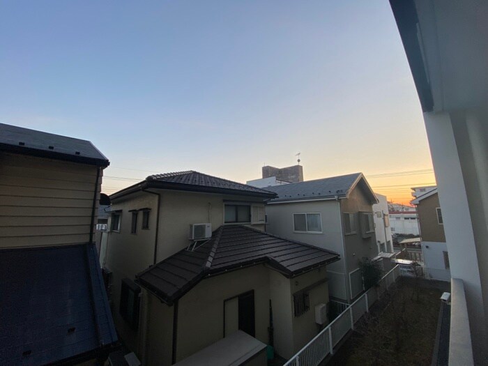 物件内観写真20　(室内からの展望)