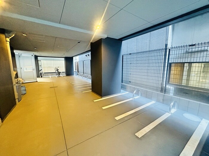 物件外観写真5　(駐輪場)