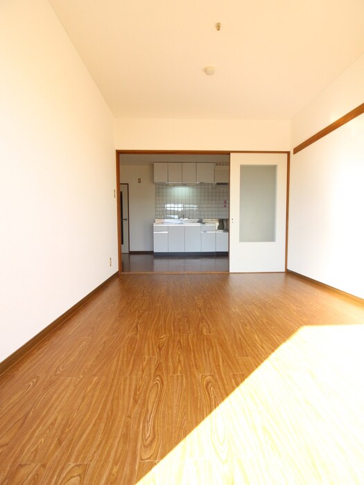 物件内観写真4　(居室)