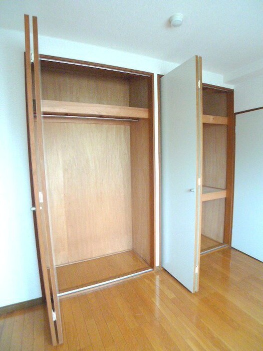 物件内観写真7　(収納)