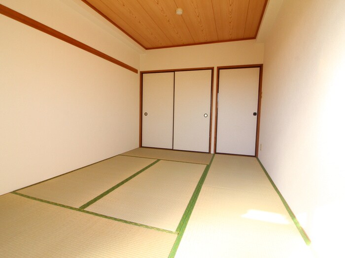 物件内観写真14　(居室)