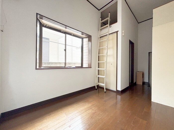 物件内観写真7　(居室)