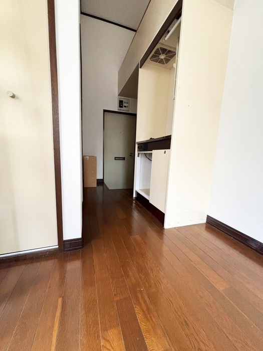 物件内観写真12　(廊下)