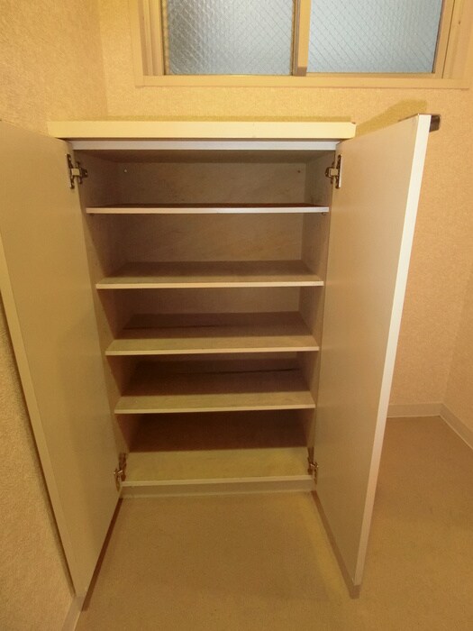物件内観写真15　(靴箱)