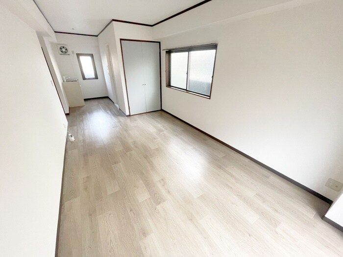 物件内観写真8　(居室)