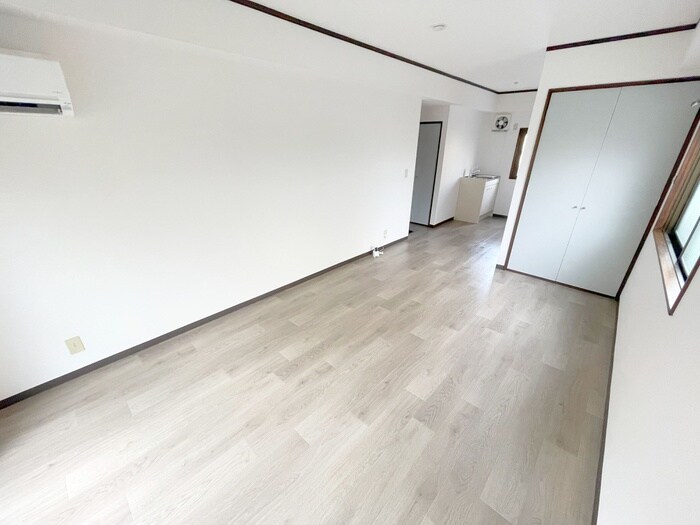 物件内観写真9　(居室)