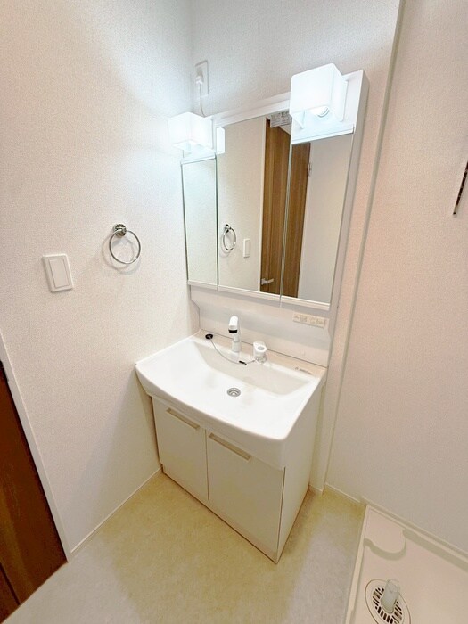 物件内観写真12　(洗面)