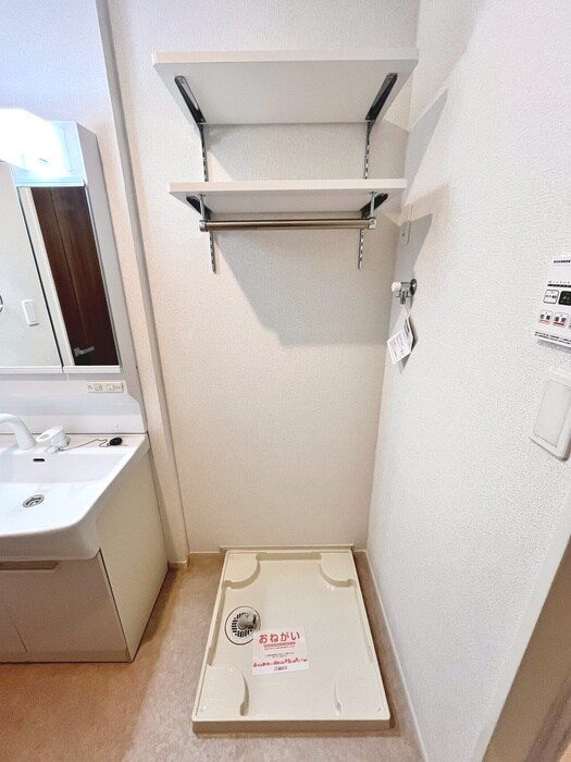 物件内観写真13　(室内からの展望)