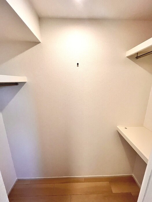 物件内観写真15　(収納)