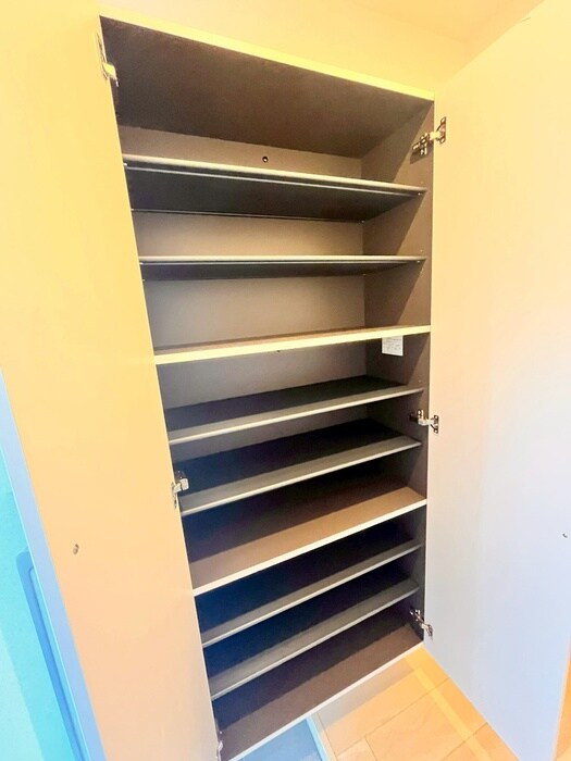 物件内観写真17　(靴箱)