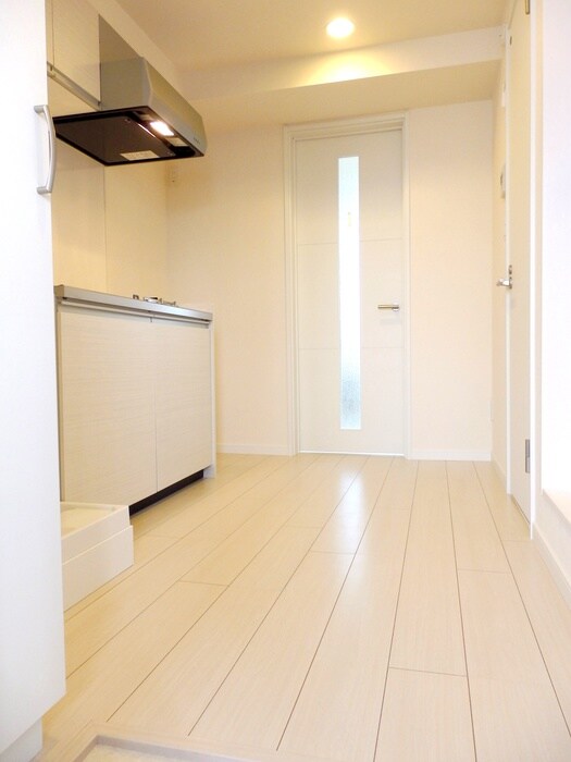 物件内観写真16　(廊下)
