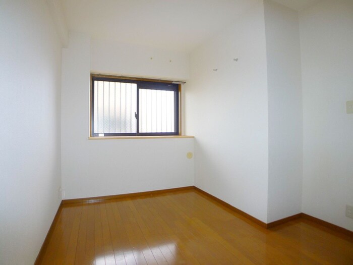 サニーフォレスト藤原弐番館の居室