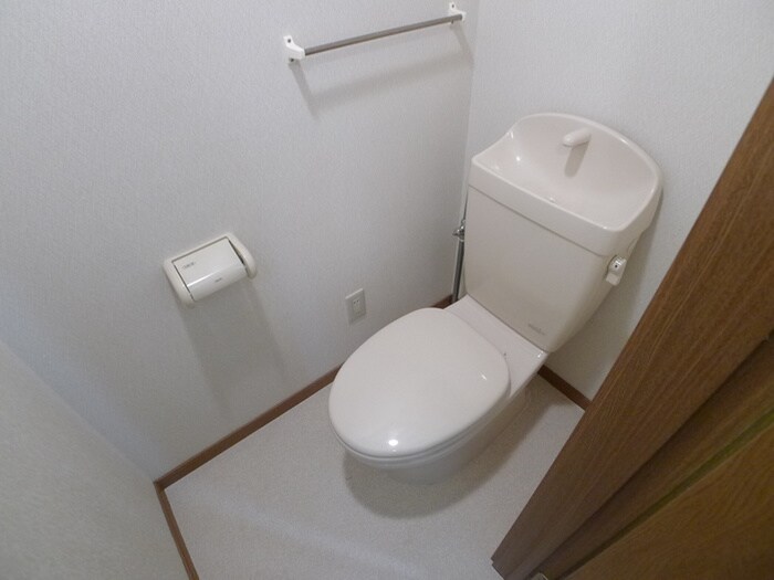 物件内観写真15　(トイレ)