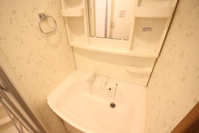 物件内観写真13　(洗面)