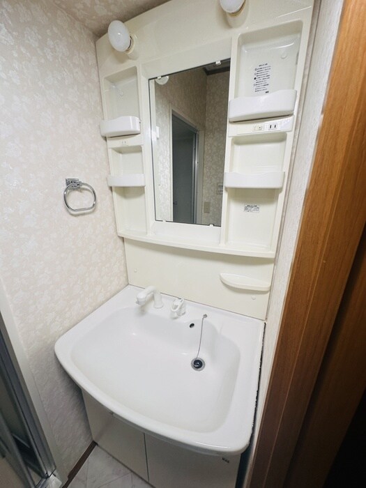 物件内観写真13　(洗面)