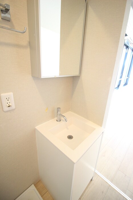 物件内観写真11　(洗面)