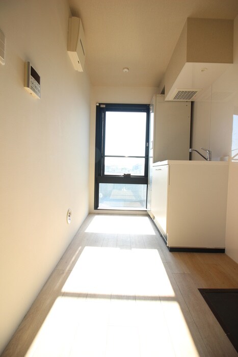 物件内観写真13　(廊下)