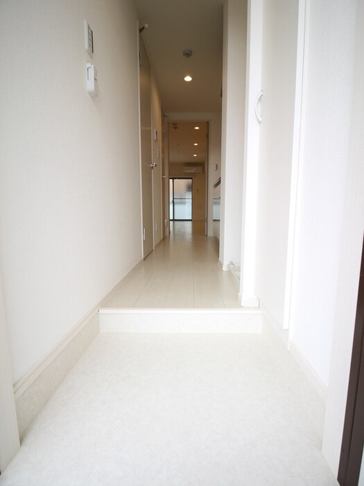 物件内観写真20　(玄関)