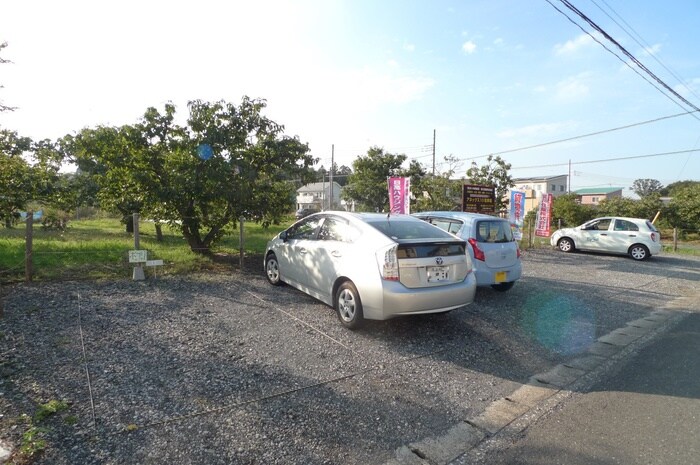 アネックス１０の駐車場