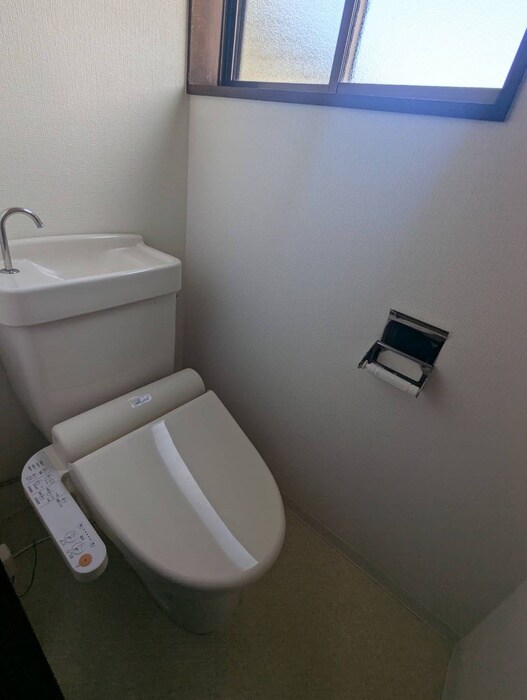 物件内観写真10　(トイレ)