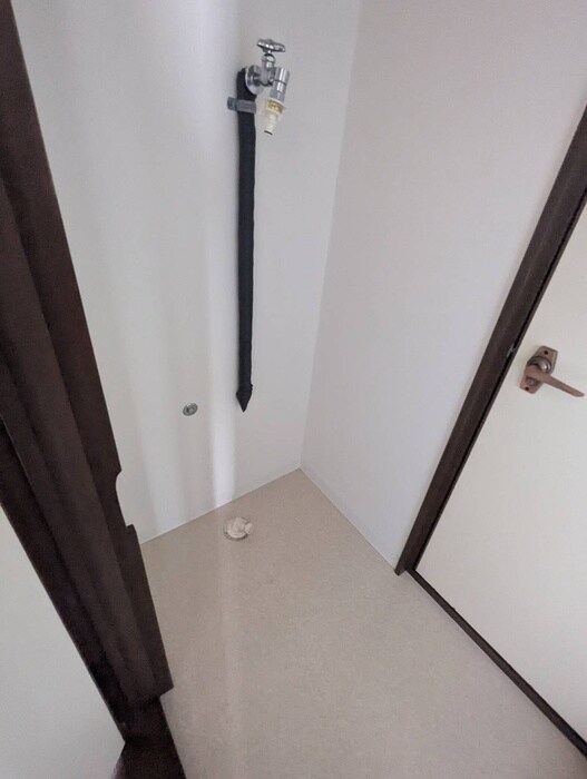 物件内観写真17　(洗濯機置場)